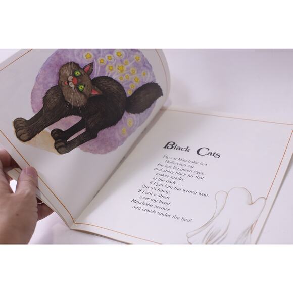 My First Halloween Book, 1984, Poetry, Softcover, Picture Book, ~ 250827-WH 556 - Picture 4 of 4